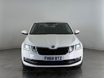 Used Skoda Octavia 2019 for sale - 75248232: Photo