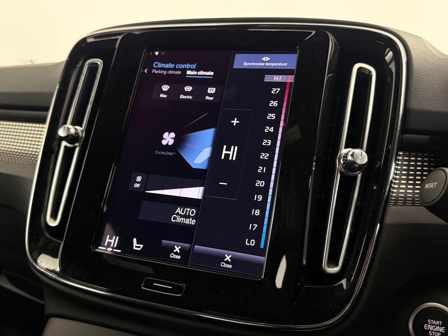 Used Volvo XC40 2022 for sale - 77183069: Photo 30