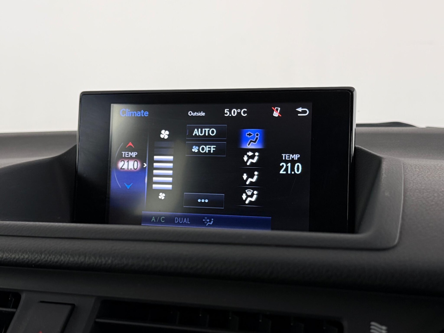 Used Lexus CT 2017 for sale - 77259585: Photo 24