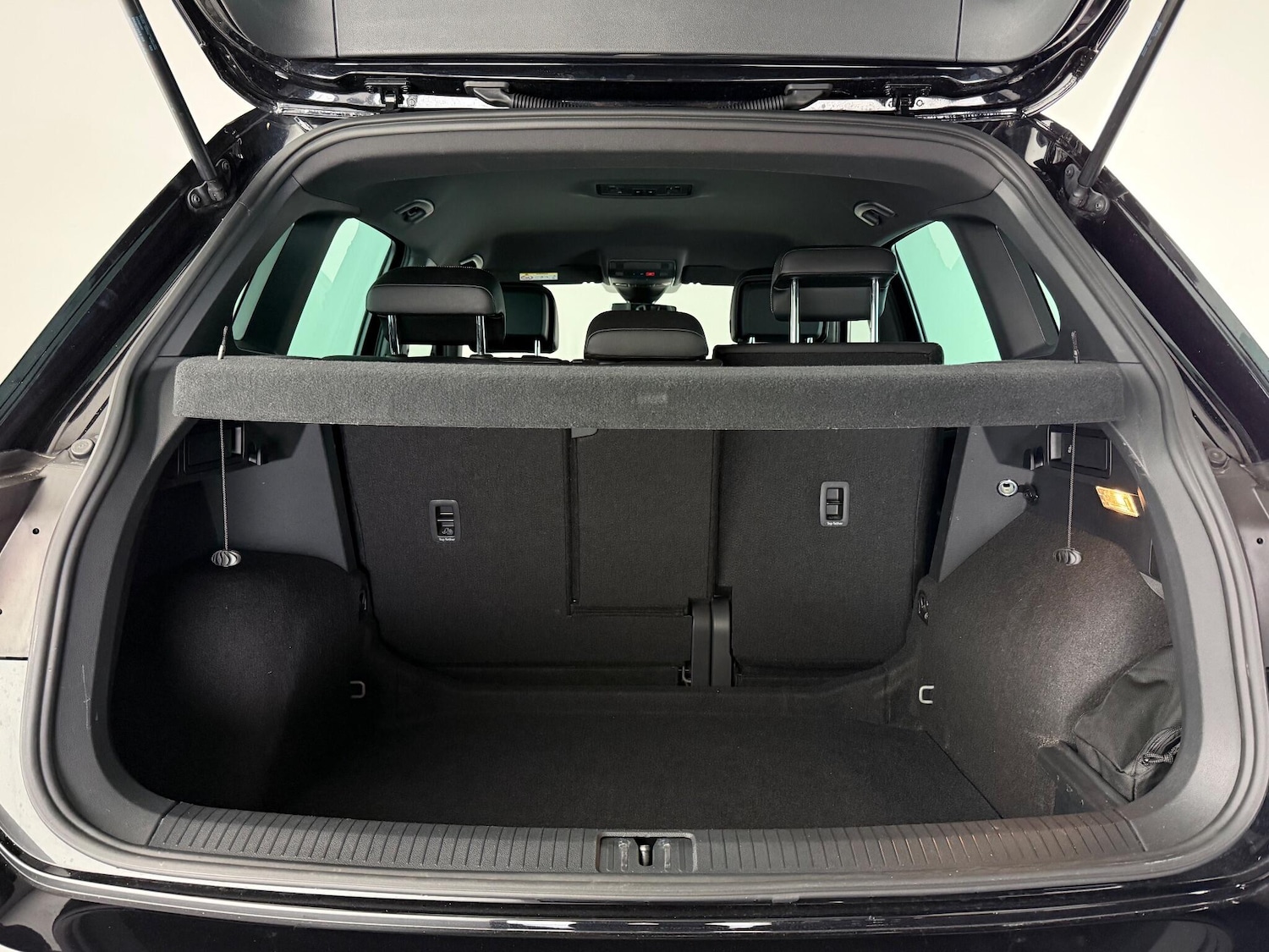 Used Volkswagen Tiguan 2021 for sale - 76467067: Photo 12