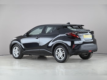 Used Toyota C-HR 2023 for sale - 78048325: Photo