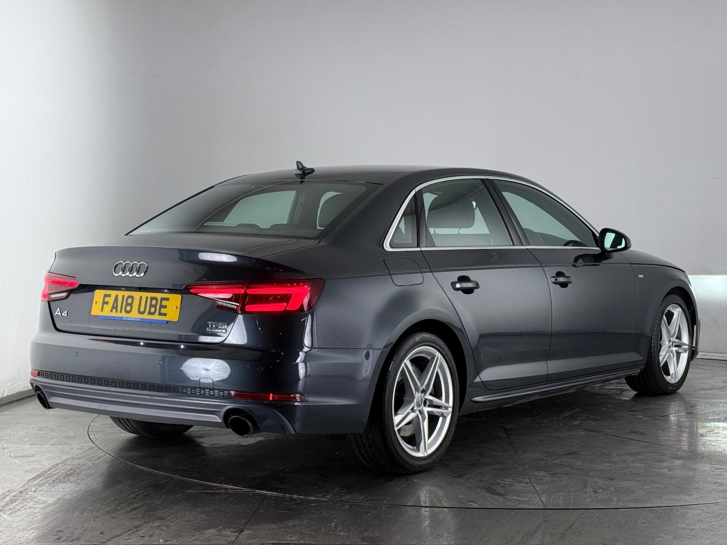 Used Audi A4 2018 for sale - 77183254: Photo 6