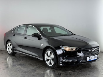 Vauxhall - Insignia