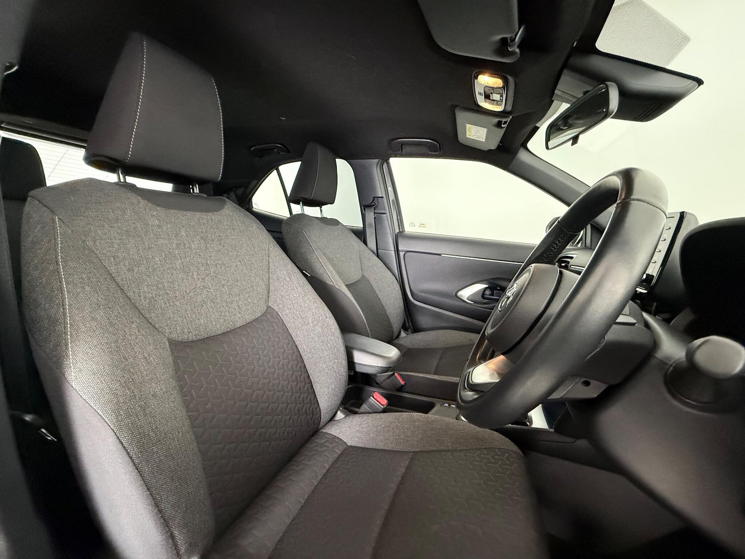 Used Toyota Yaris Cross 2022 for sale - 77182737: Photo 11