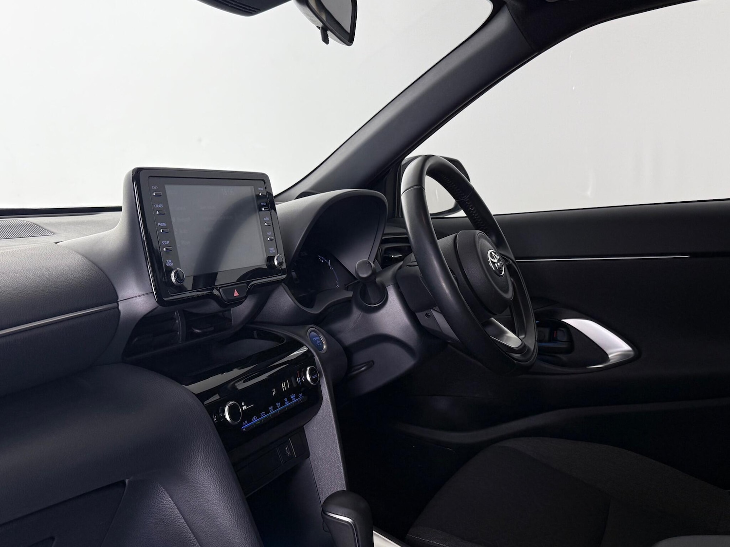 Used Toyota Yaris Cross 2022 for sale - 77182737: Photo 12