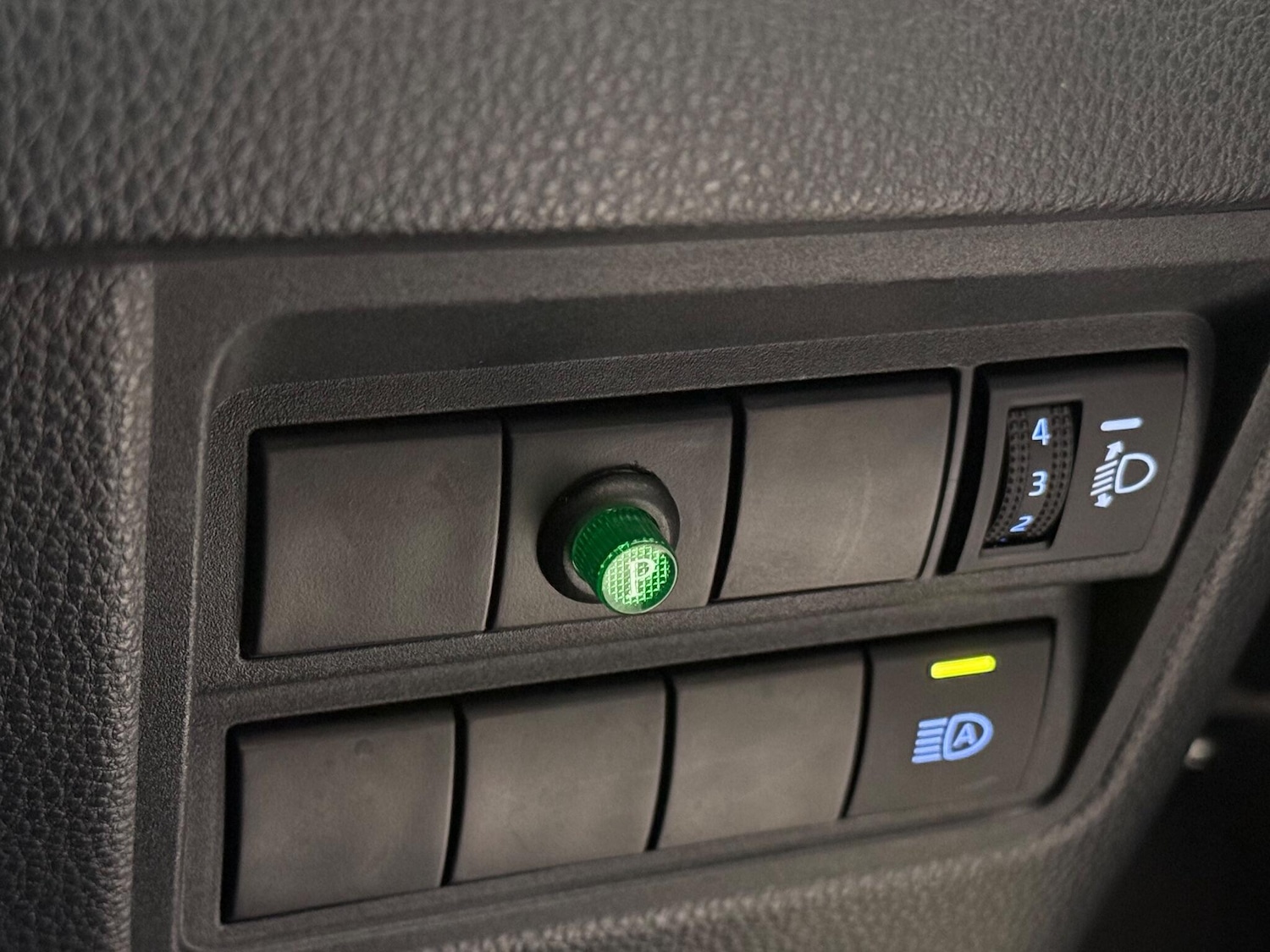 Used Toyota Yaris Cross 2022 for sale - 77182737: Photo 16