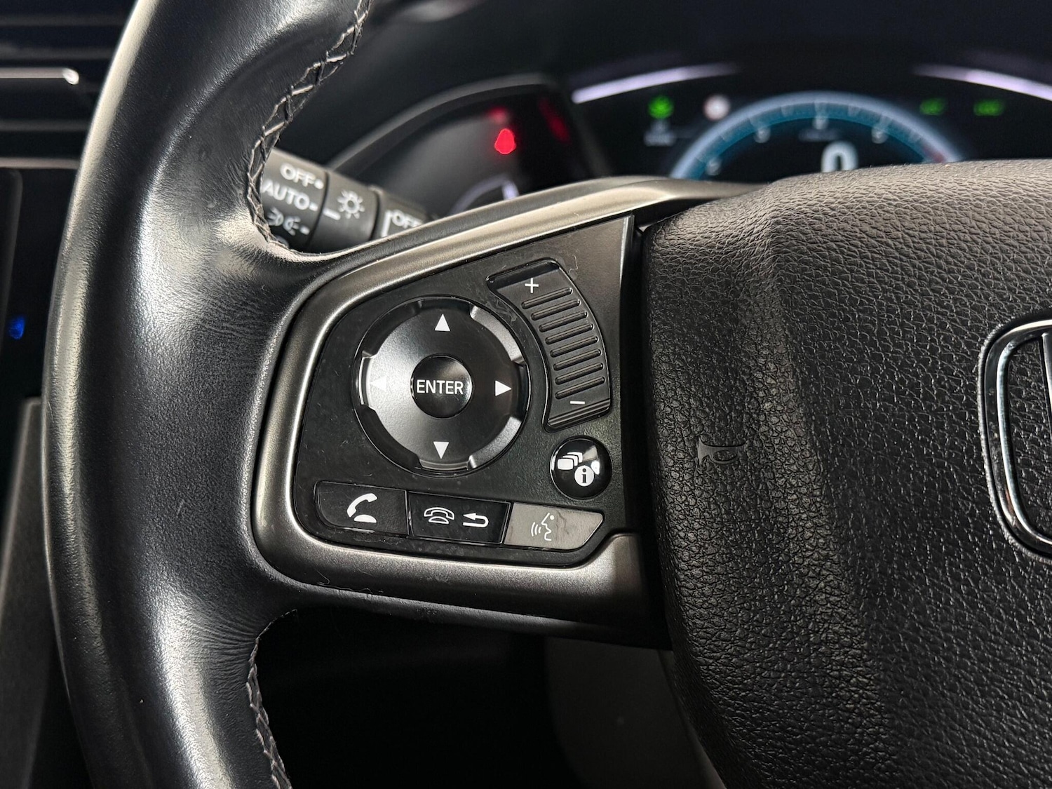 Used Honda Civic 2018 for sale - 77216769: Photo 18