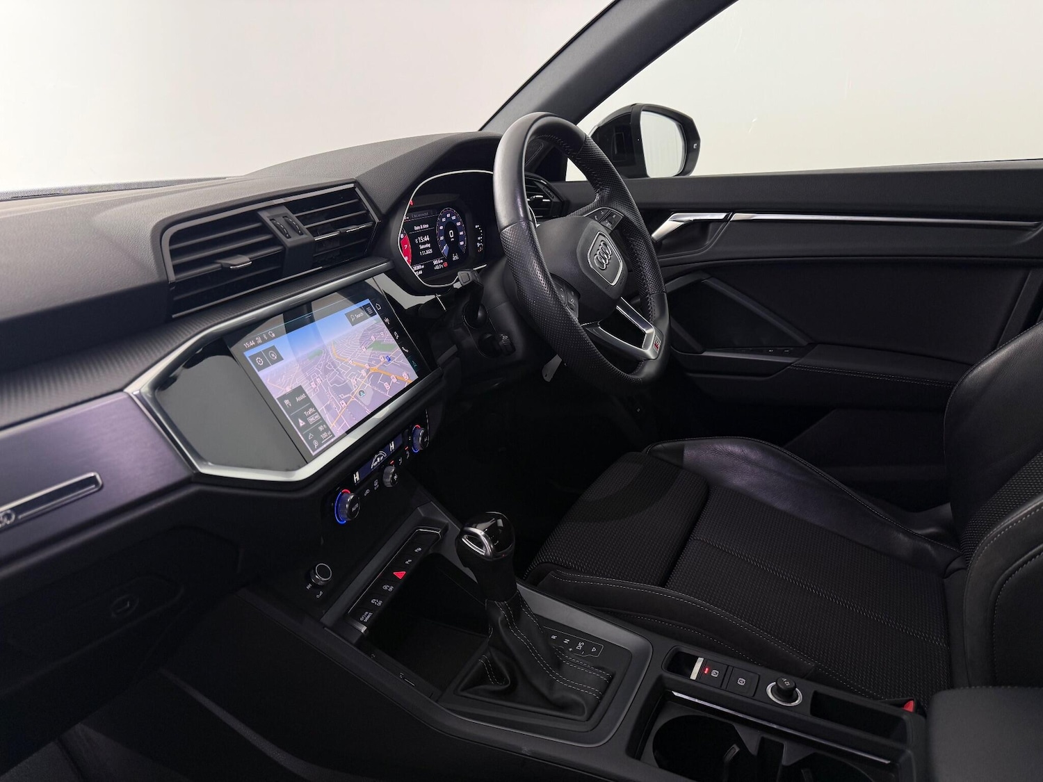 Used Audi Q3 2019 for sale - 76467009: Photo 17