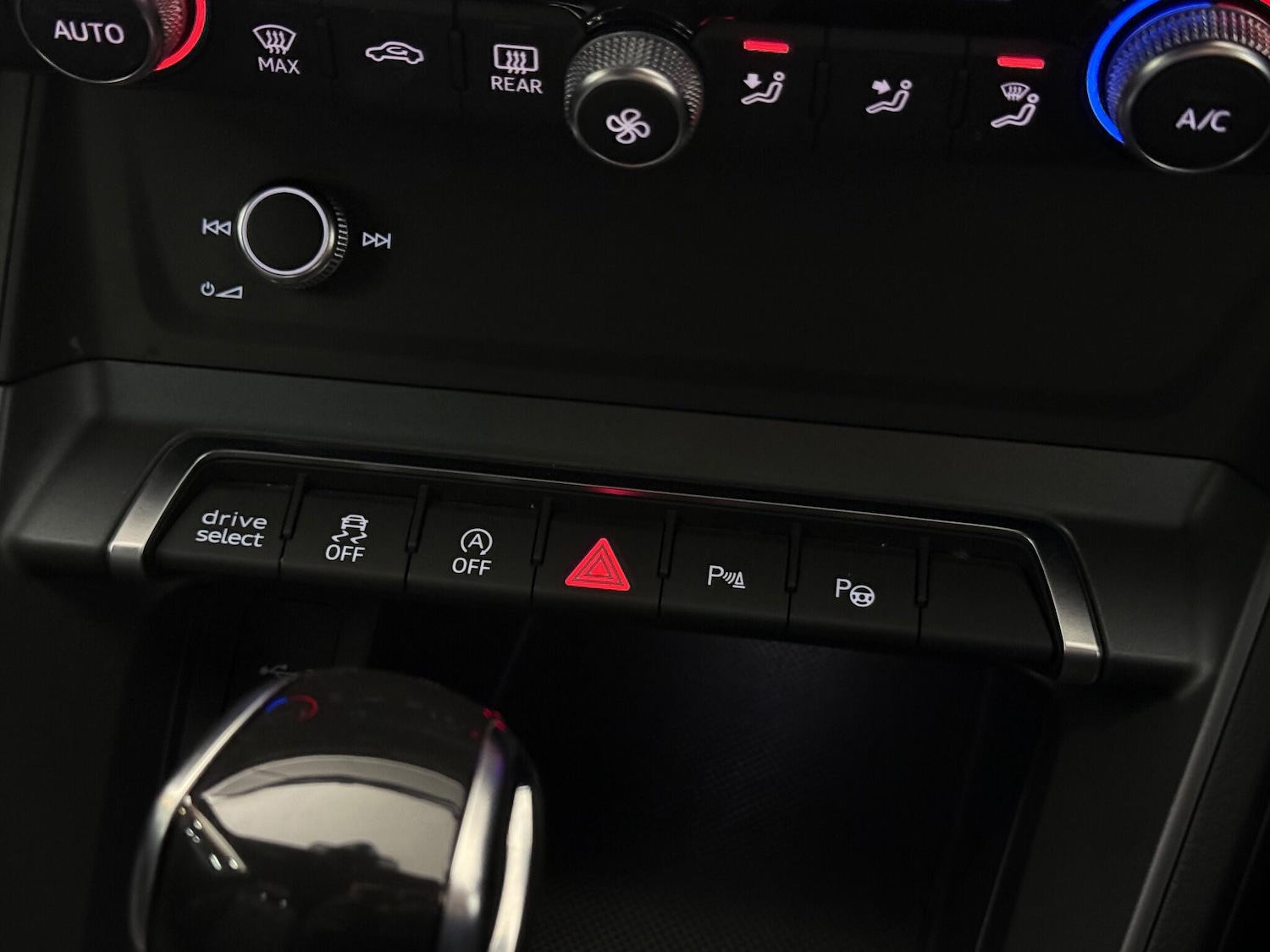 Used Audi Q3 2019 for sale - 76467009: Photo 40