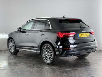 Used Audi Q3 2019 for sale - 76467009: Photo