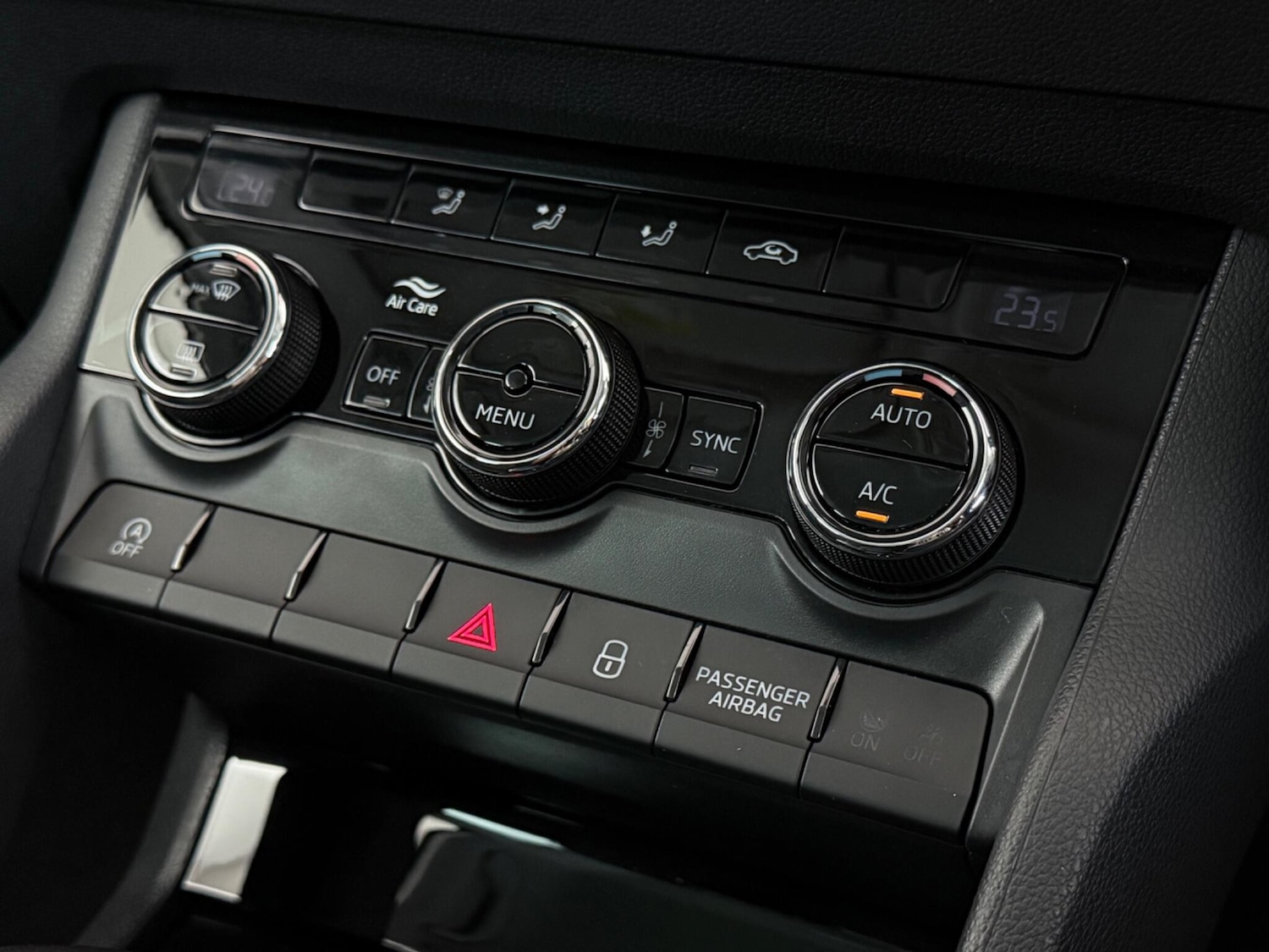 Used Skoda Karoq 2019 for sale - 77242998: Photo 36