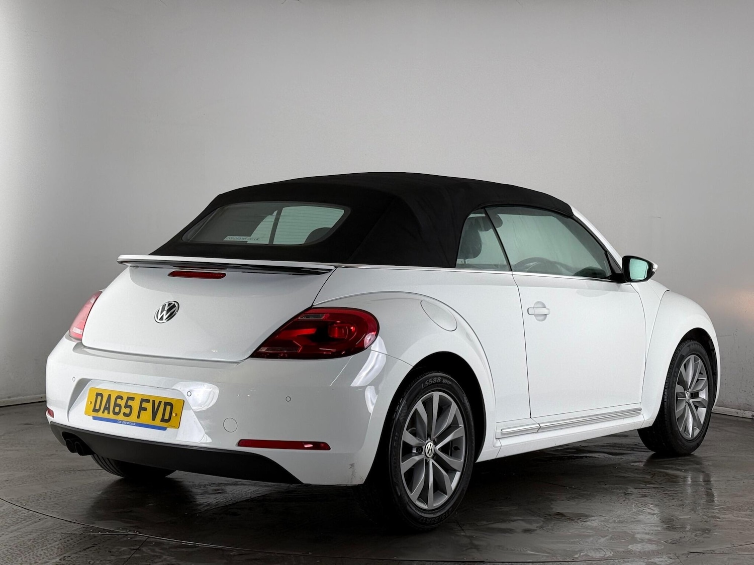 Used Volkswagen Beetle 2015 for sale - 77259848: Photo 10