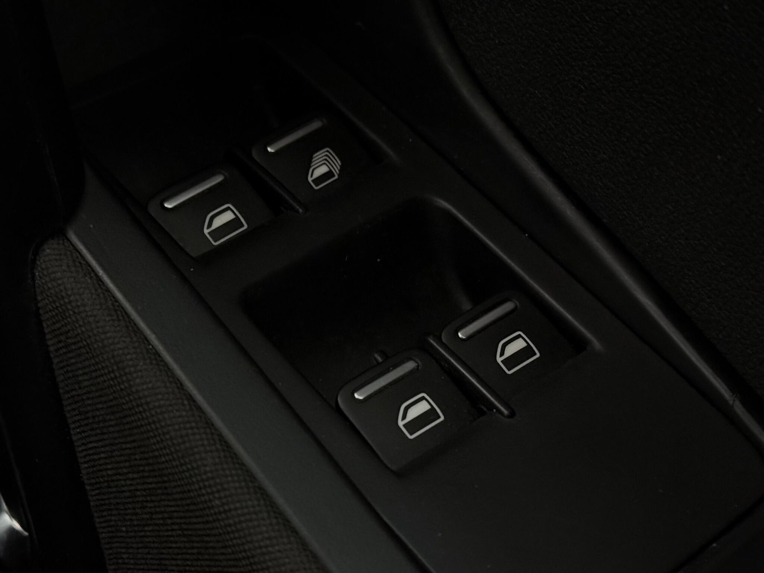 Used Volkswagen Beetle 2015 for sale - 77259848: Photo 34