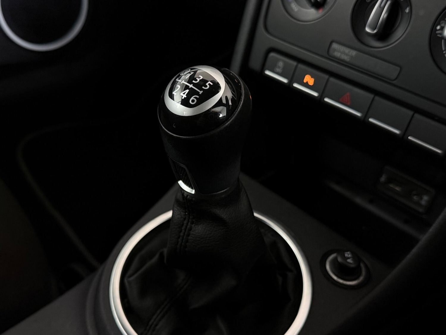 Used Volkswagen Beetle 2015 for sale - 77259848: Photo 36