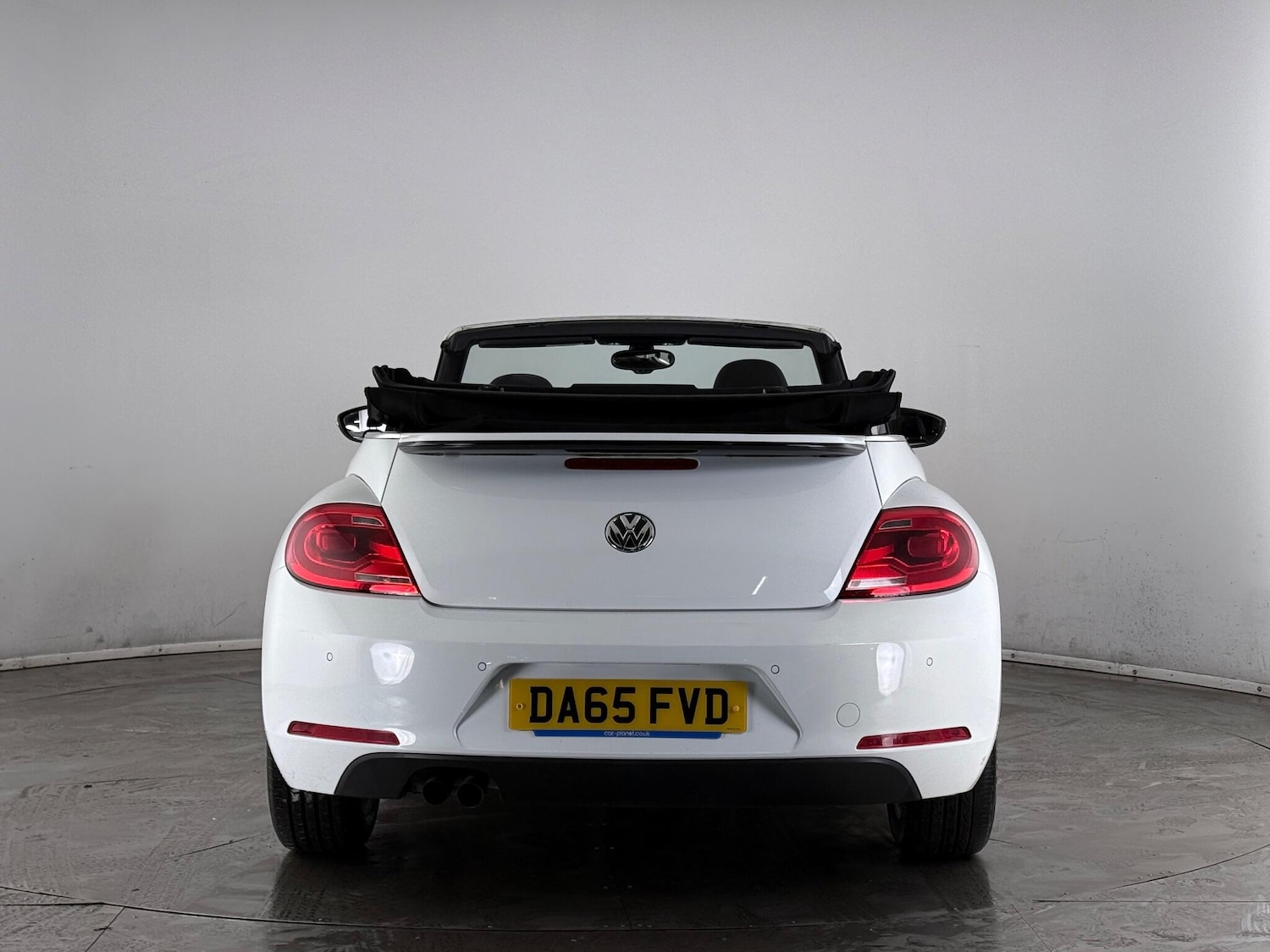Used Volkswagen Beetle 2015 for sale - 77259848: Photo 5