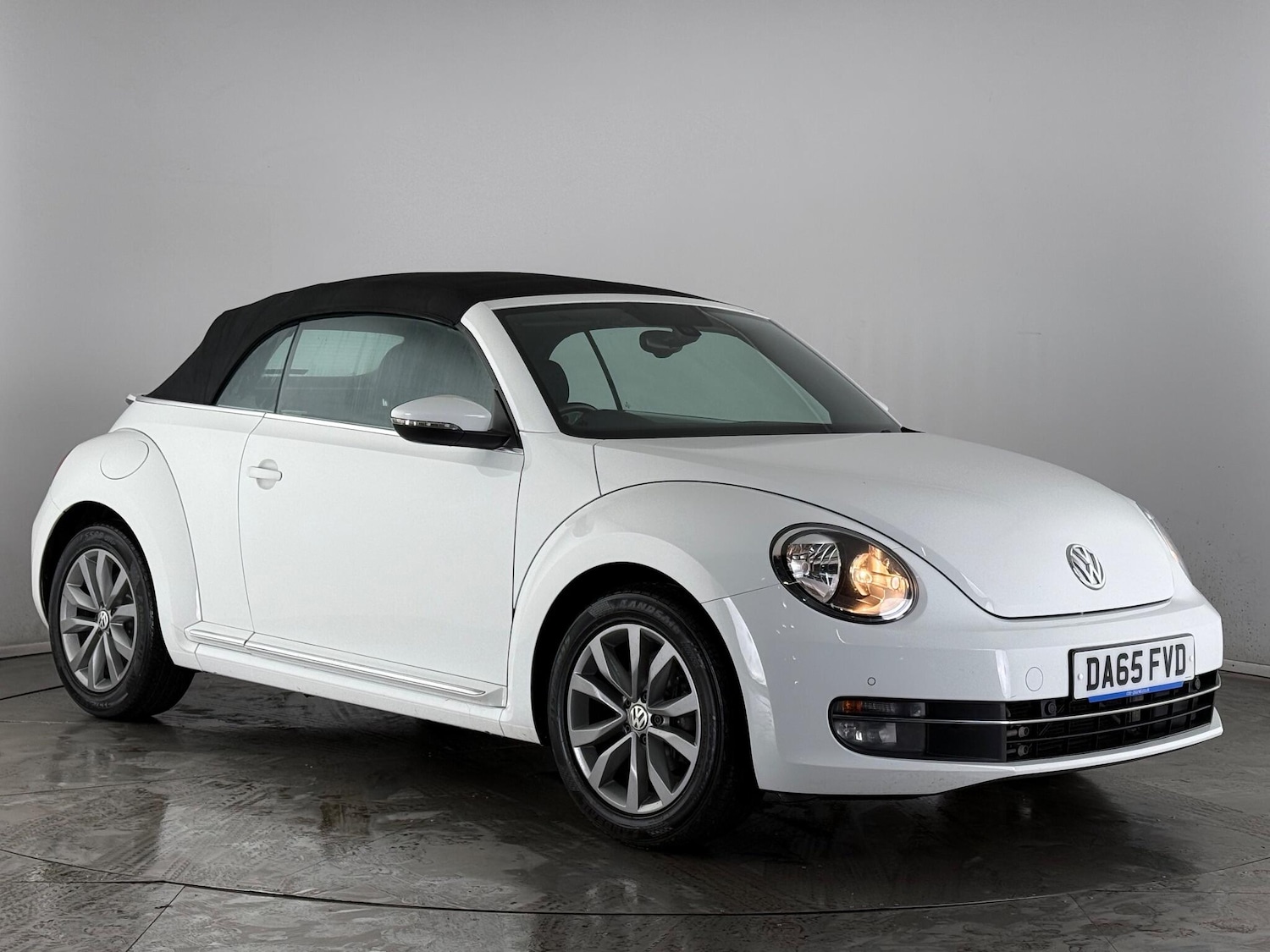Used Volkswagen Beetle 2015 for sale - 77259848: Photo 7