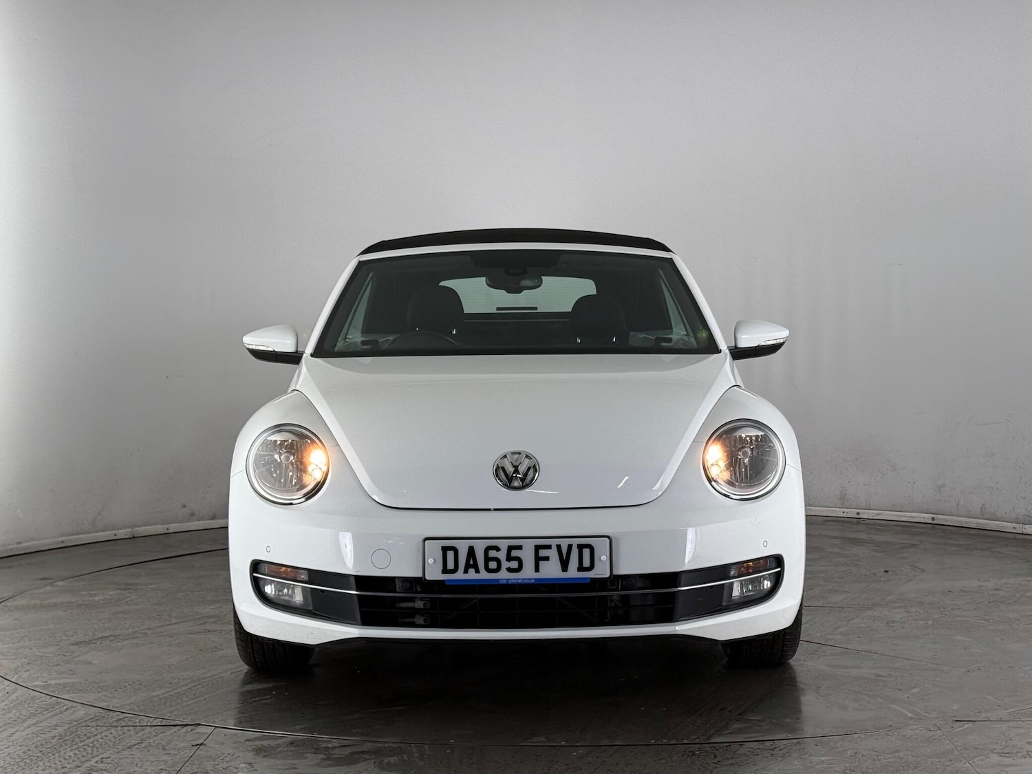 Used Volkswagen Beetle 2015 for sale - 77259848: Photo 8