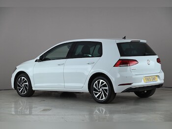 Used Volkswagen Golf 2019 for sale - 78073333: Photo