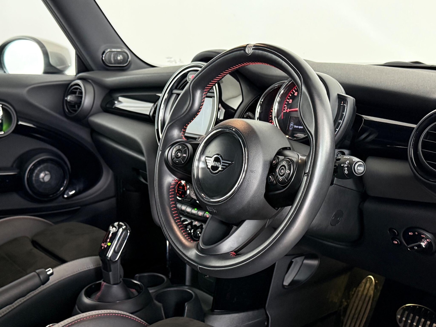 Used MINI Hatch 2020 for sale - 77260485: Photo 10