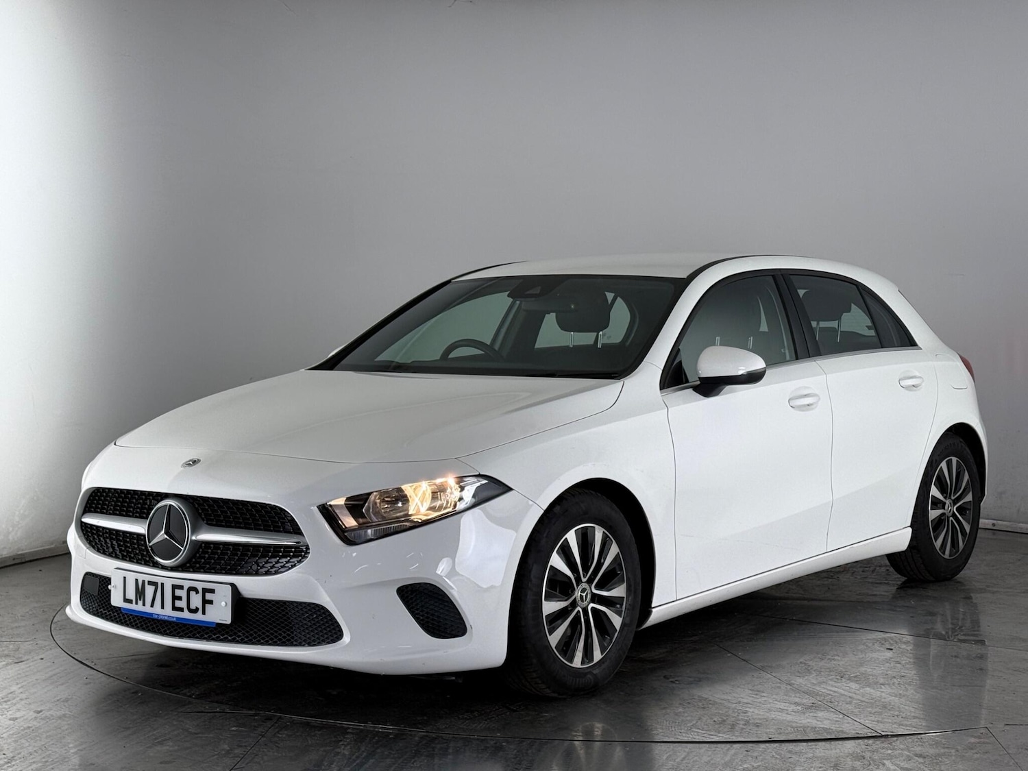 Used Mercedes-Benz A-Class 2021 for sale - 77575508: Photo 2