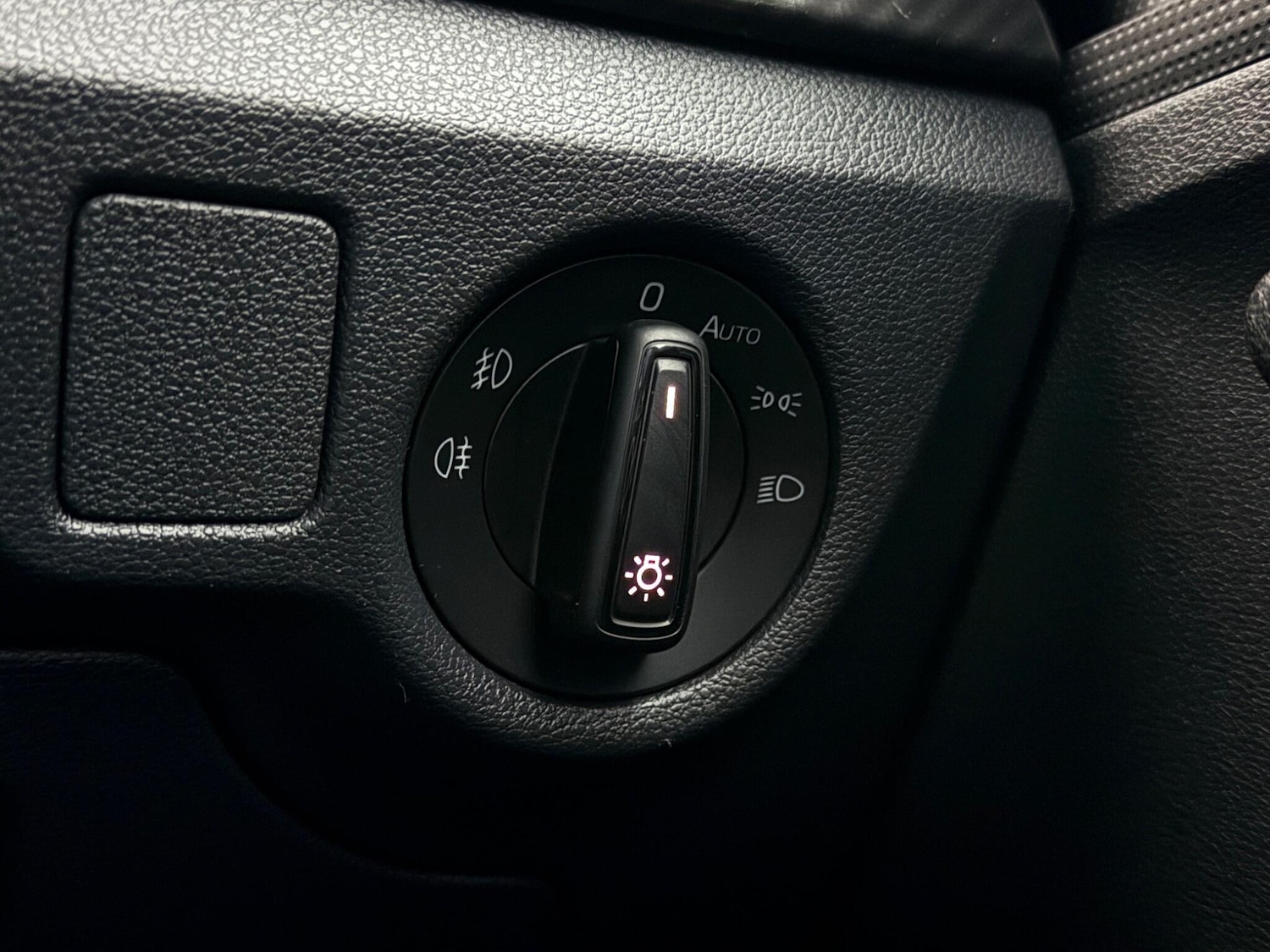 Used Skoda Kamiq 2023 for sale - 78132089: Photo 21