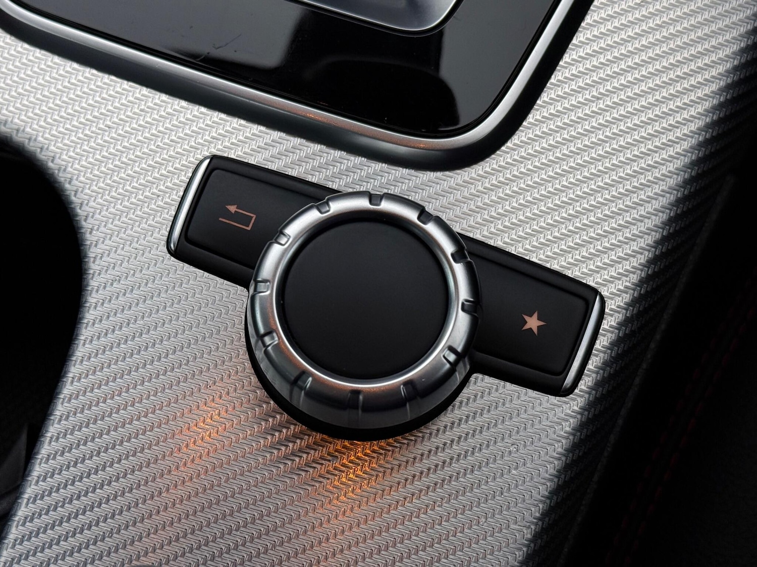 Used Mercedes-Benz SLC 2016 for sale - 77182431: Photo 27