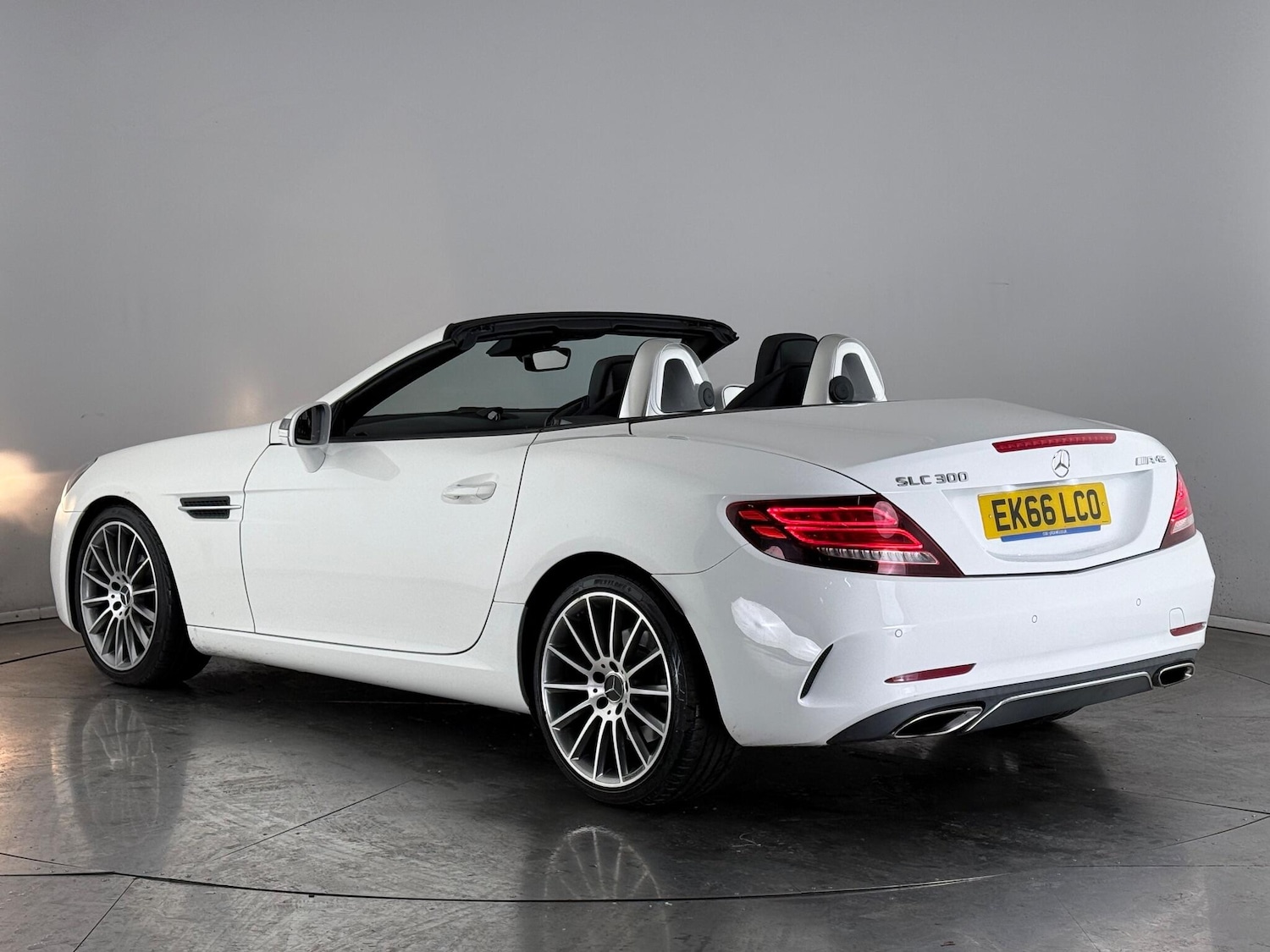 Used Mercedes-Benz SLC 2016 for sale - 77182431: Photo 4