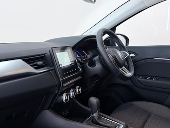 Used Renault Captur 2023 for sale - 78867061: Photo