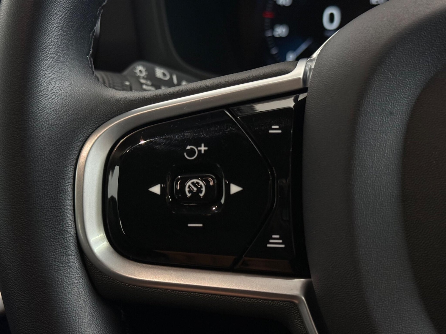 Used Volvo V60 2022 for sale - 77760543: Photo 17