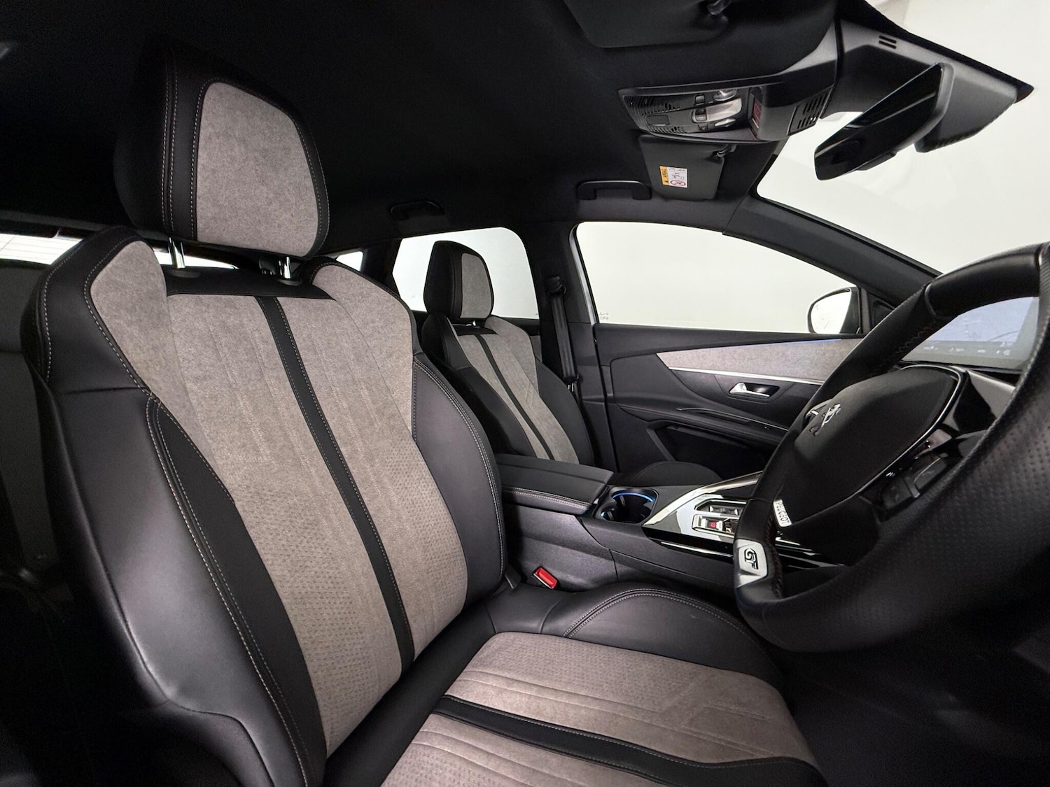 Used Peugeot 3008 2021 for sale - 77946930: Photo 11