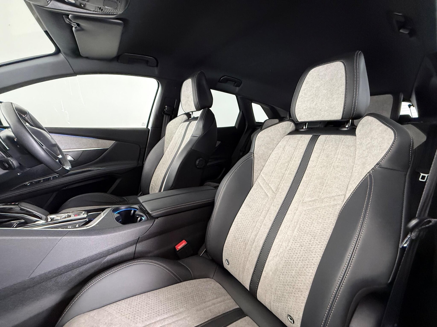 Used Peugeot 3008 2021 for sale - 77946930: Photo 13