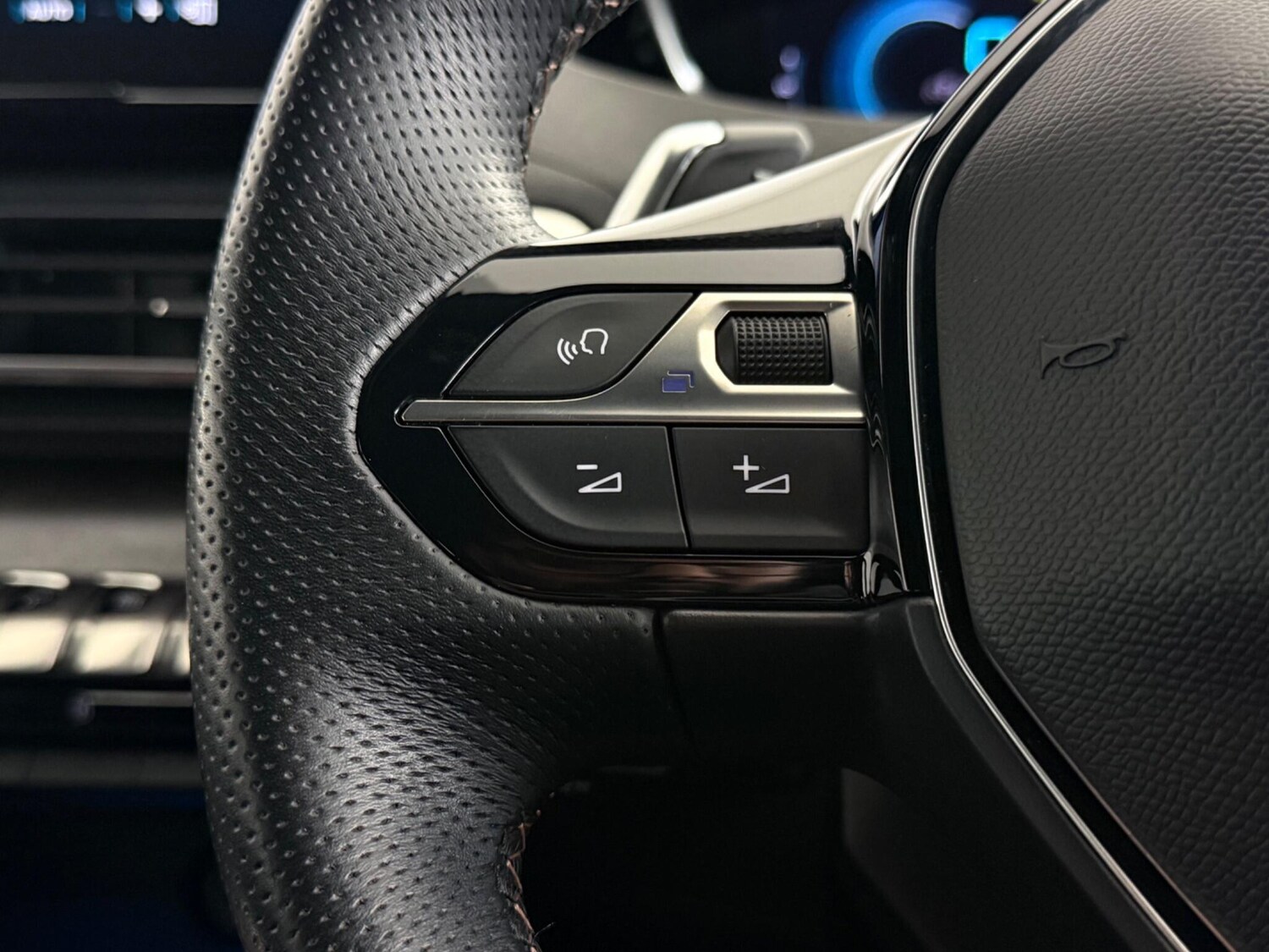 Used Peugeot 3008 2021 for sale - 77946930: Photo 16