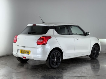 Used Suzuki Swift 2019 for sale - 75559789: Photo