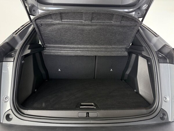 Used Peugeot 2008 2023 for sale - 74947331: Photo 12
