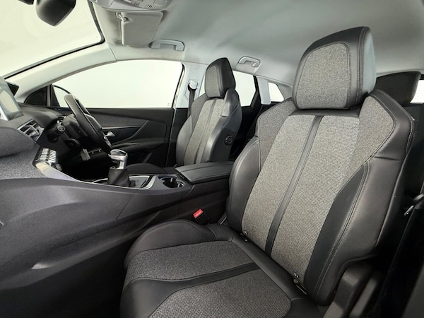 Used Peugeot 3008 2019 for sale - 76273927: Photo 17