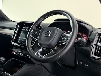 Used Volvo XC40 2020 for sale - 79225454: Photo