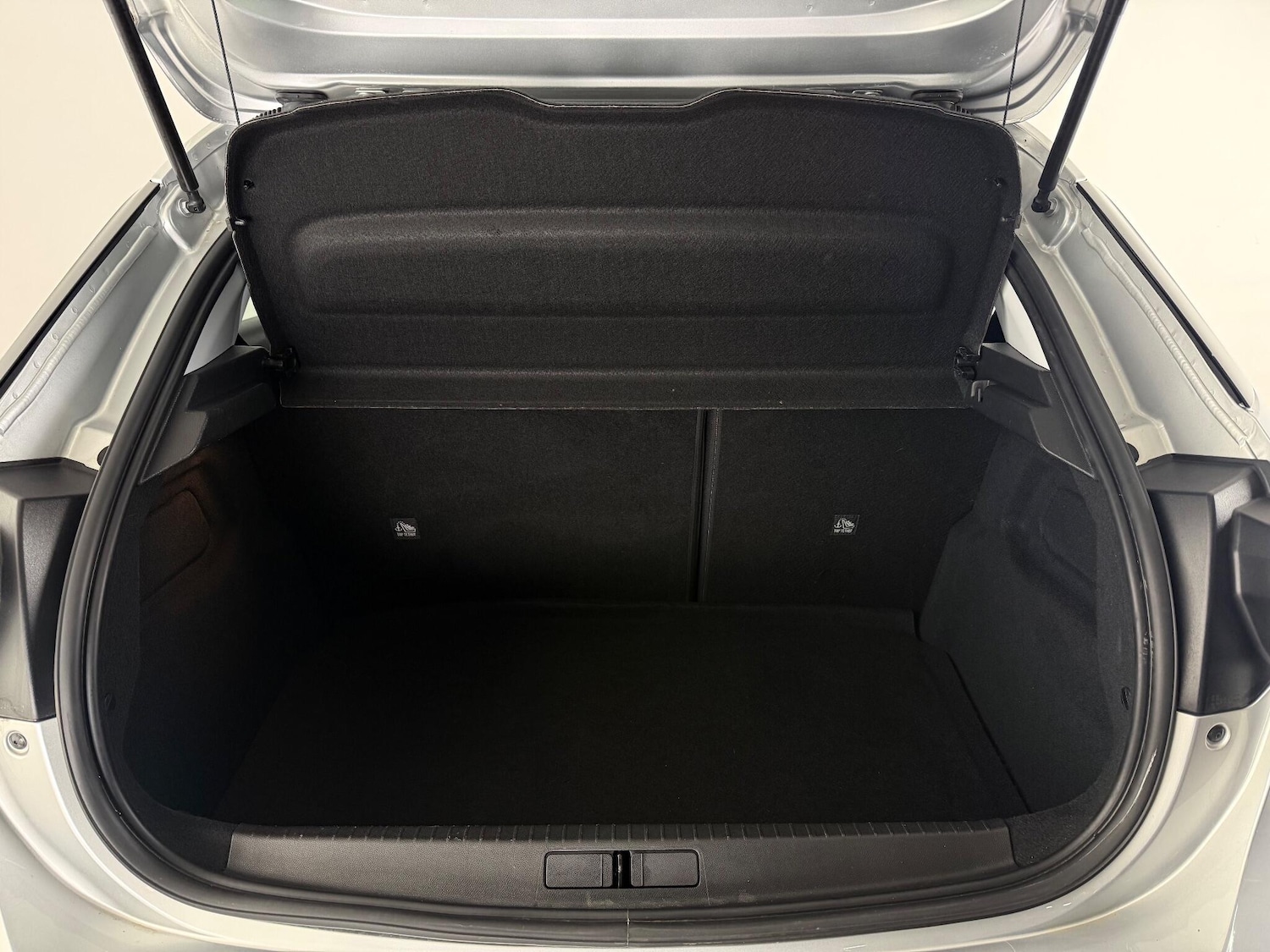 Used Vauxhall Corsa 2023 for sale - 77216555: Photo 8