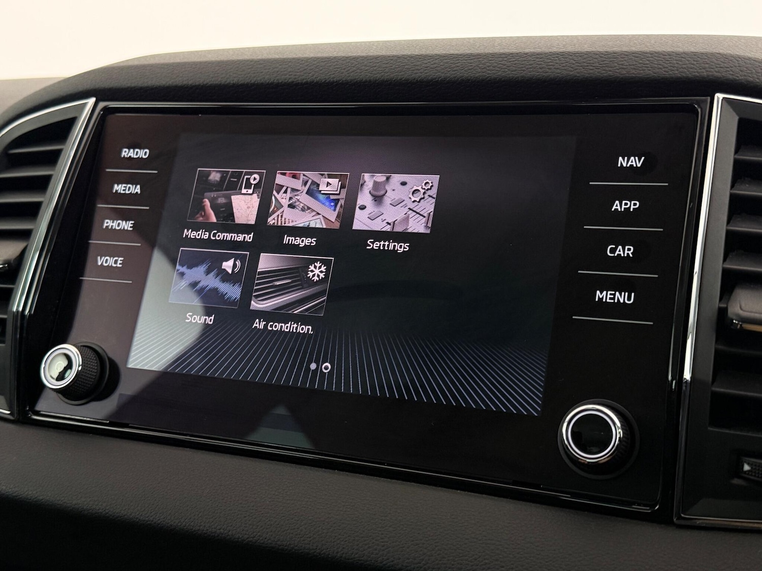 Used Skoda Karoq 2018 for sale - 77221997: Photo 27