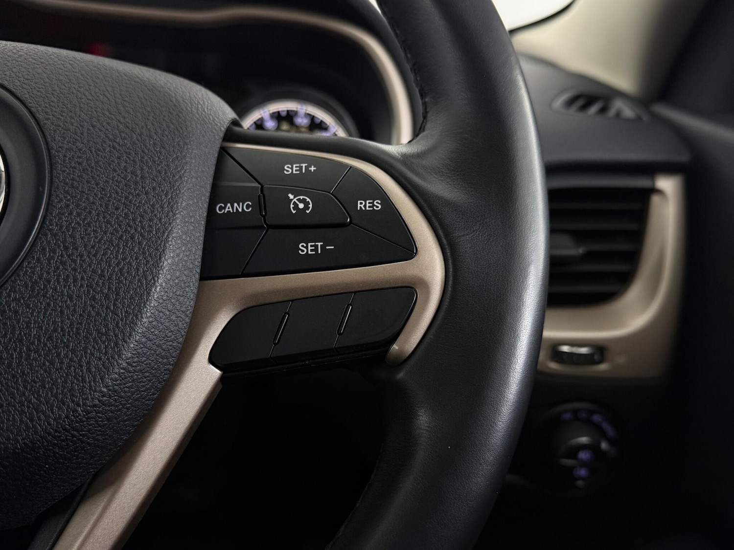 Used Jeep Cherokee 2016 for sale - 77684419: Photo 17