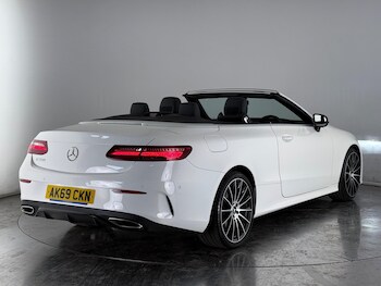 Used Mercedes-Benz E Class 2019 for sale - 77243660: Photo