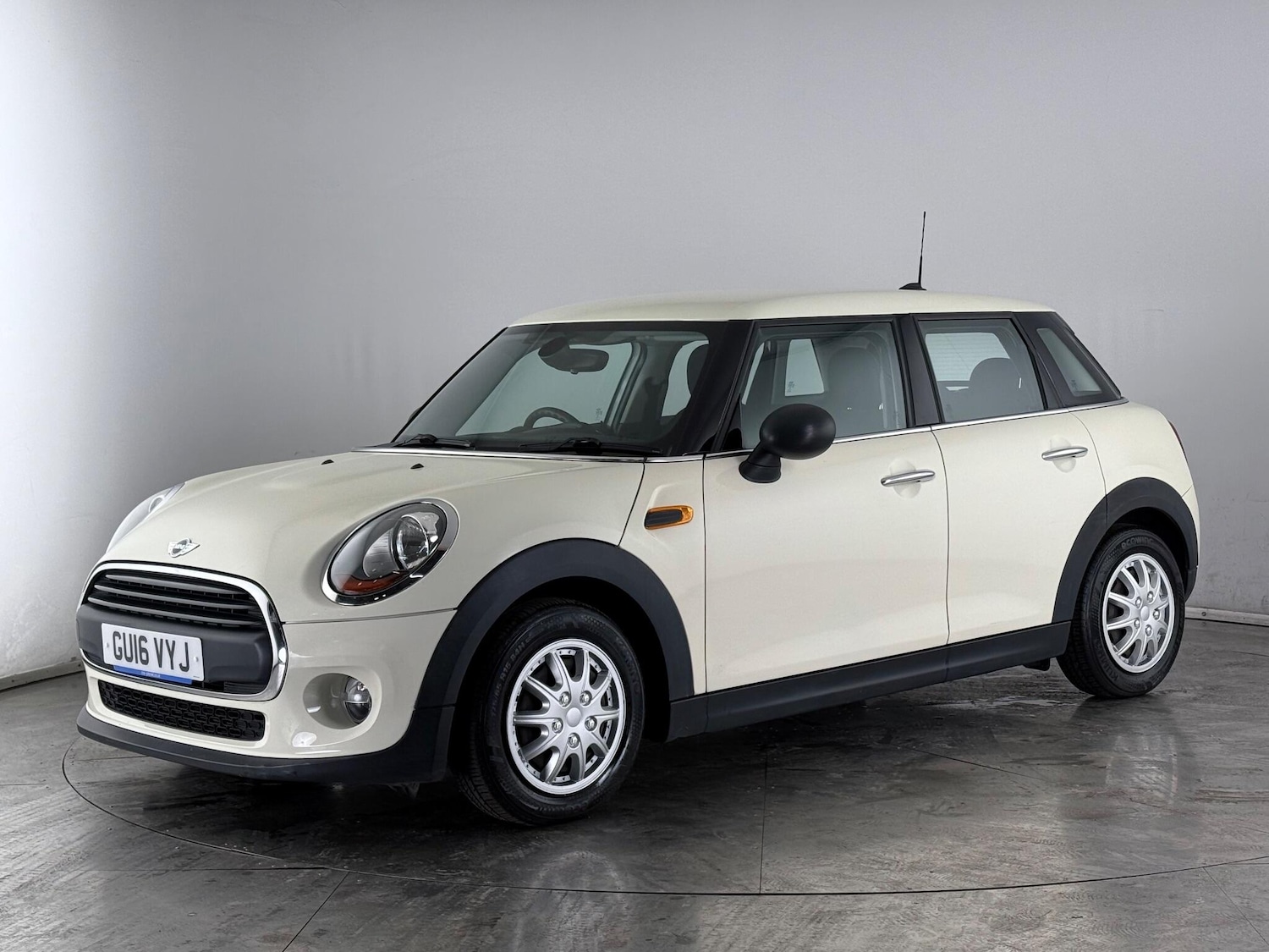 Used MINI Hatch 2016 for sale - 76865922: Photo 3