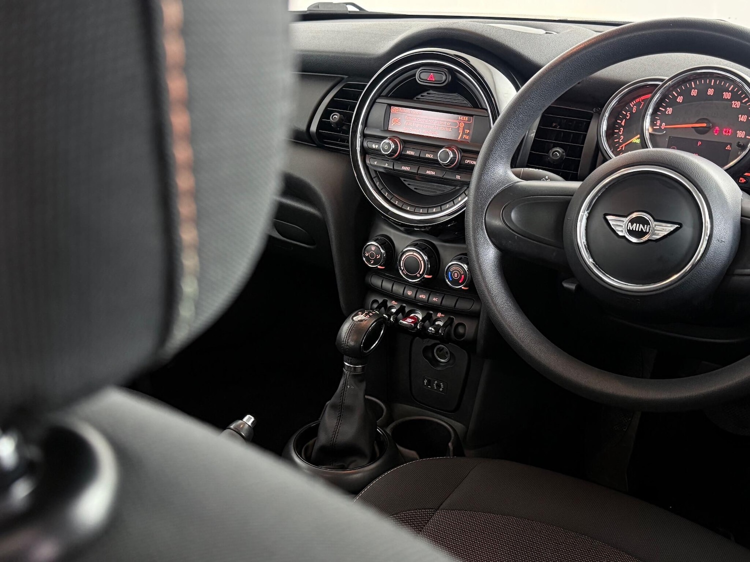 Used MINI Hatch 2016 for sale - 76865922: Photo 32