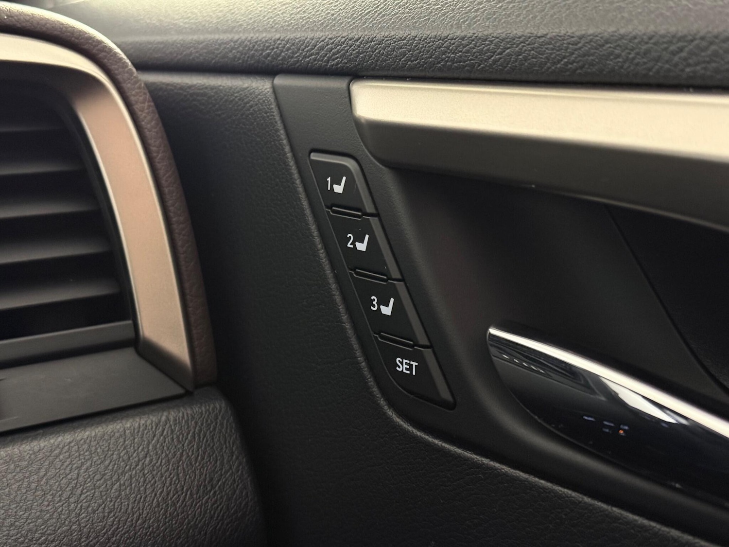 Used Lexus RX 2018 for sale - 77222779: Photo 15