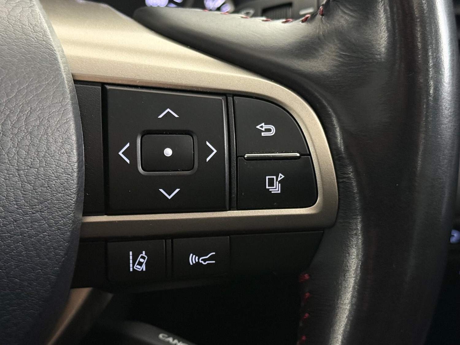 Used Lexus RX 2018 for sale - 77222779: Photo 22