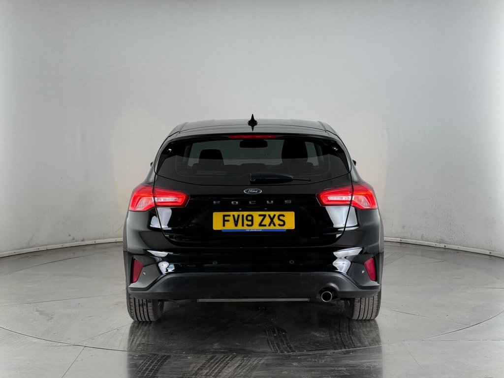 Used Ford Focus 2019 for sale - 76147579: Photo 9