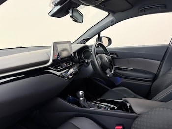 Used Toyota C-HR 2020 for sale - 79117086: Photo