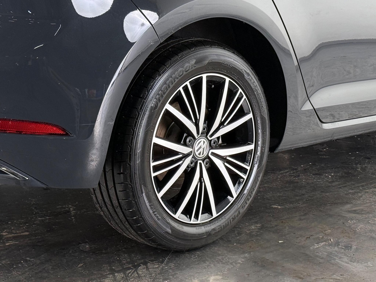 Used Volkswagen Golf 2017 for sale - 76752801: Photo 12