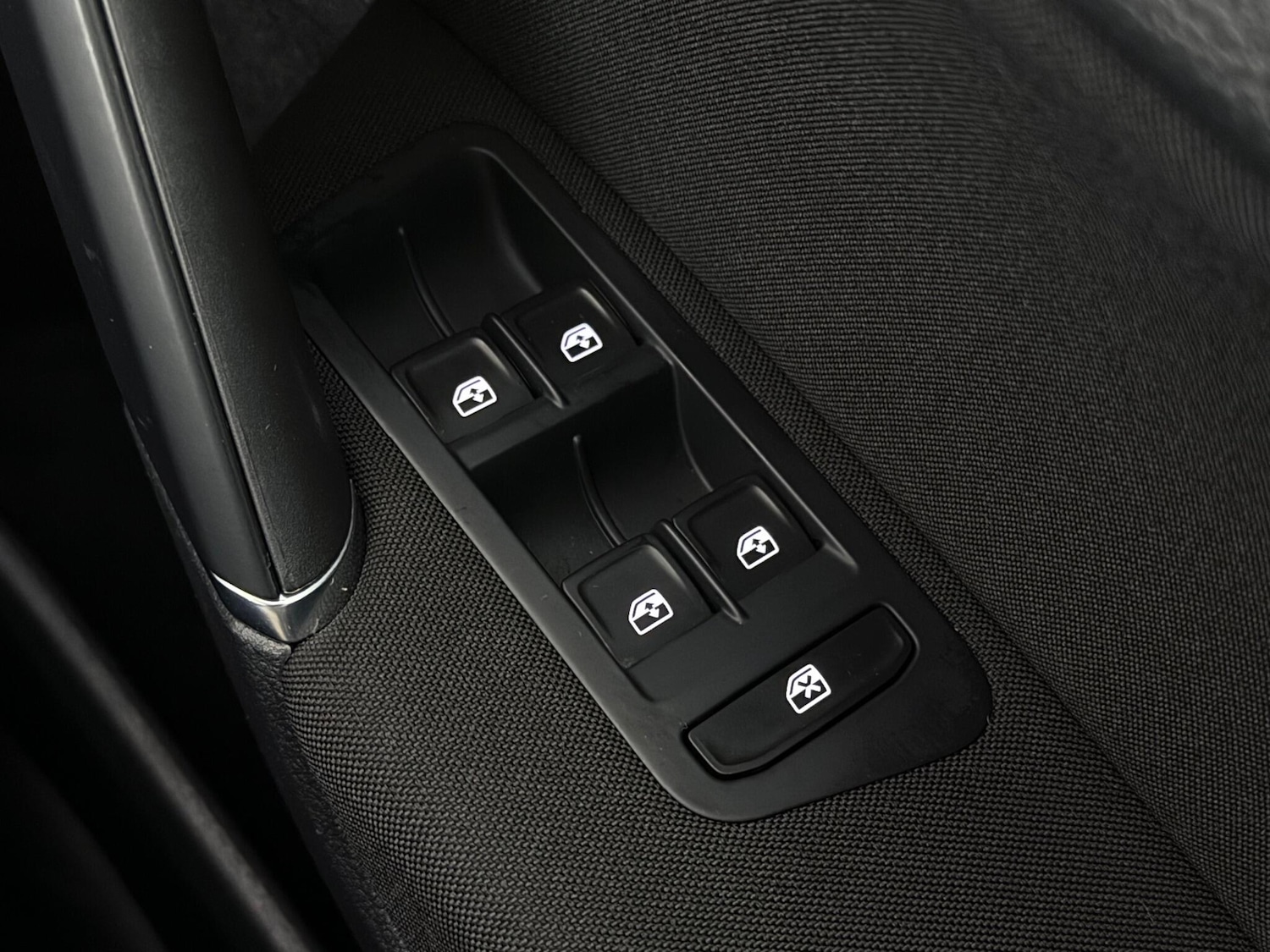 Used Volkswagen Golf 2017 for sale - 76752801: Photo 29