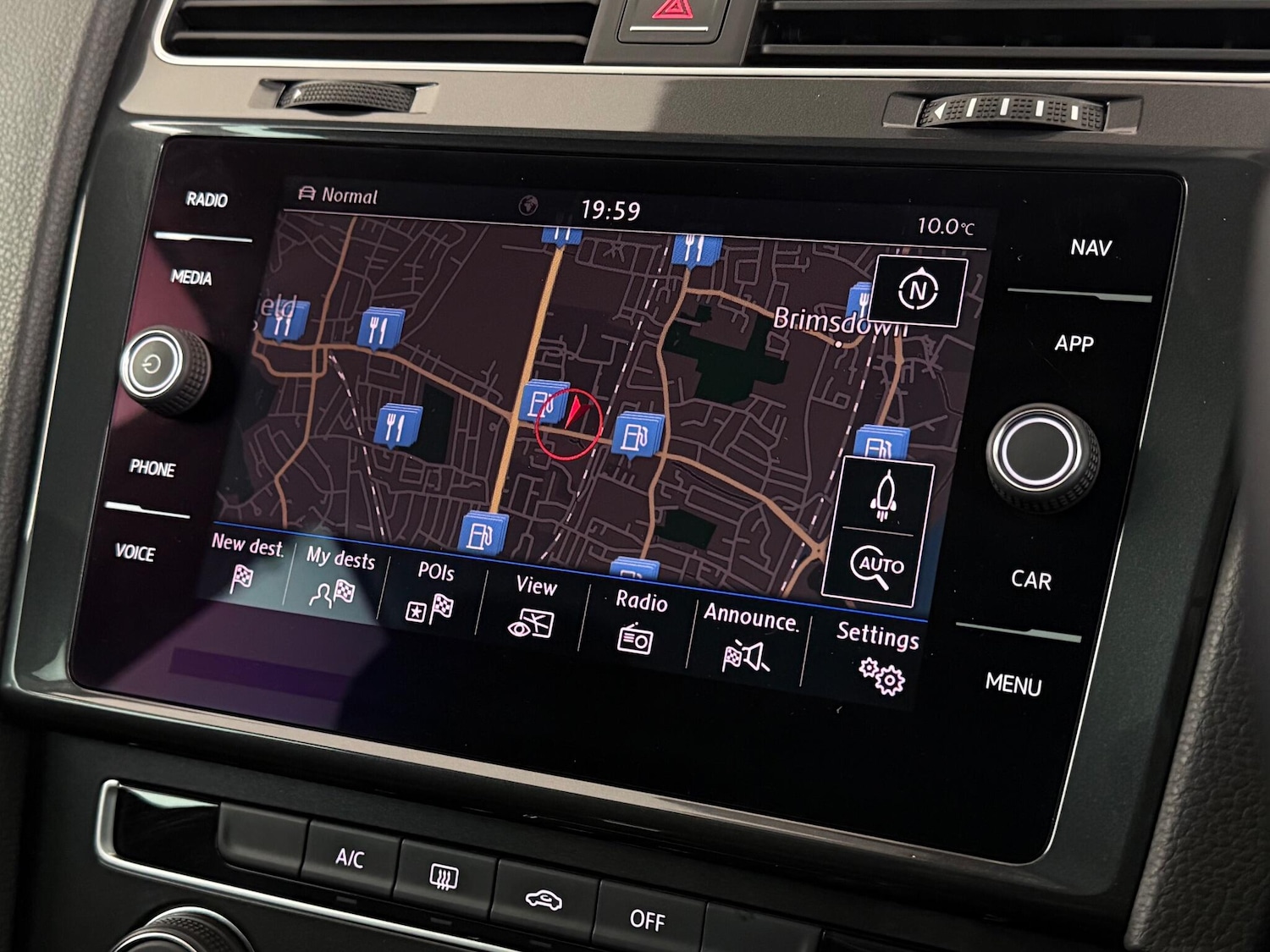 Used Volkswagen Golf 2017 for sale - 76752801: Photo 33