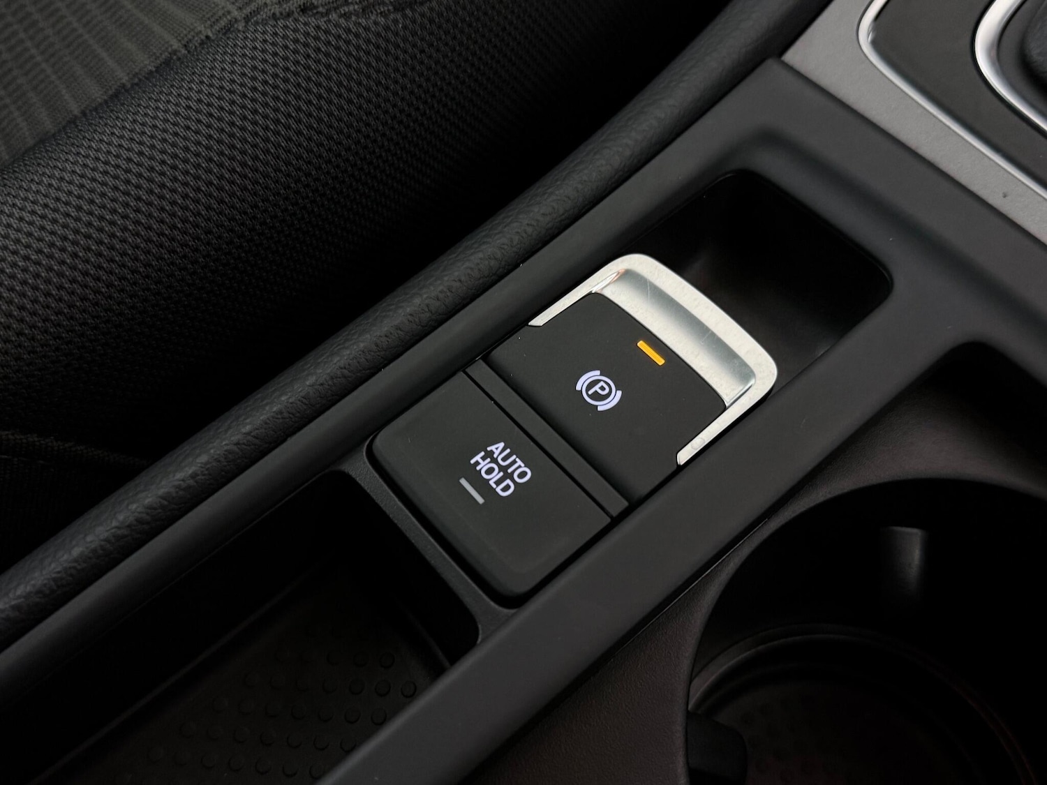 Used Volkswagen Golf 2017 for sale - 76752801: Photo 44